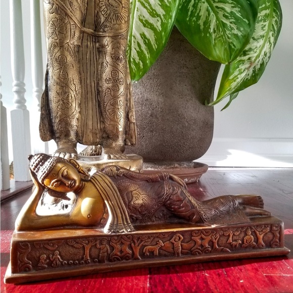 Elegant Brown Reclining Buddha Statue brass metal - Picture 6 of 6